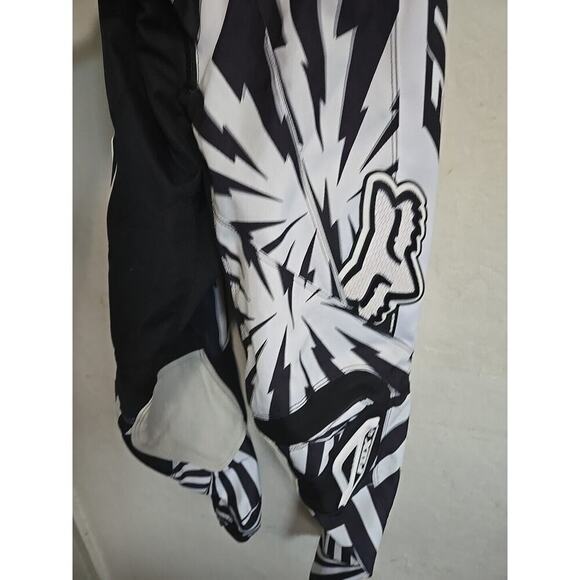 Fox Racing 180 Motocross Motorcycle Riding Pants Size 10/26 White Black Gray - Picture 2 of 14